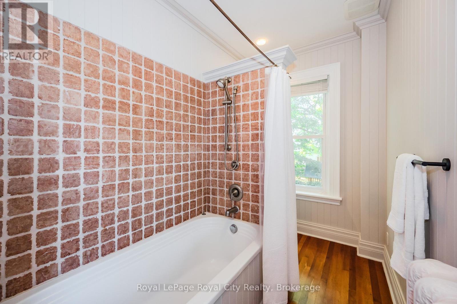 138 Dublin Street N, Guelph, Ontario  N1H 4N7 - Photo 34 - X12326863