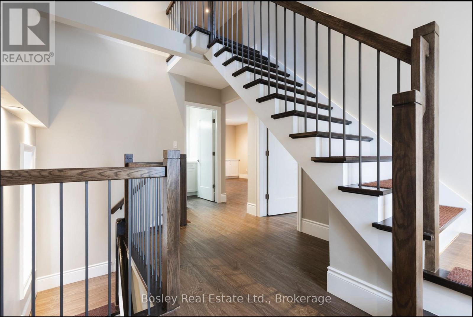 2 - 103 Myrtle Avenue, Hamilton, Ontario  L8M 2G1 - Photo 6 - X12326964
