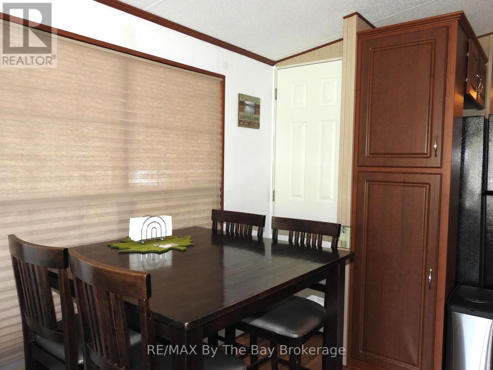 10 Chipewa Trail, Wasaga Beach, Ontario  L9Z 1X7 - Photo 10 - S12327134
