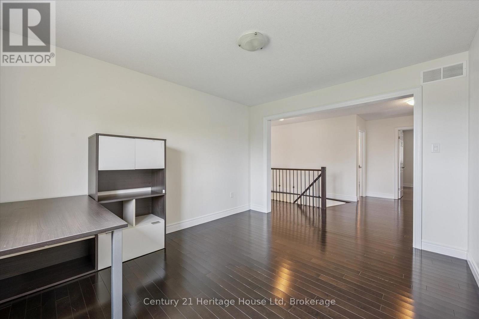 76 Zaduk Place, Guelph, Ontario  N1G 0C4 - Photo 19 - X12327117