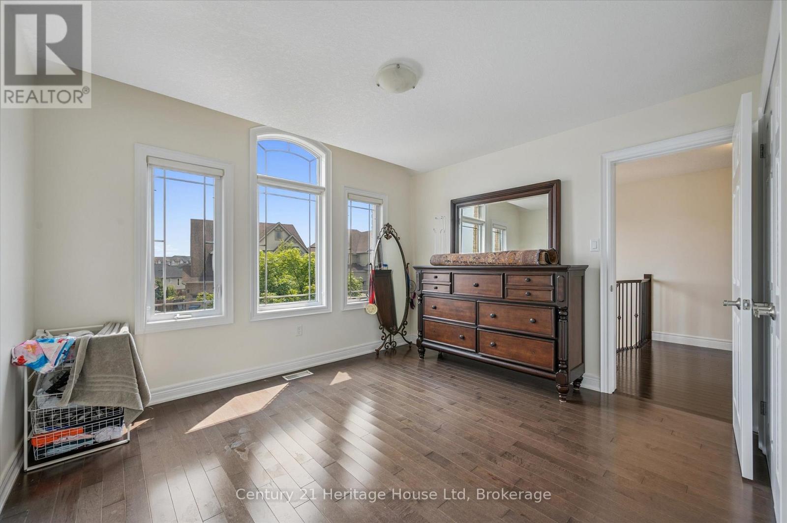 76 Zaduk Place, Guelph, Ontario  N1G 0C4 - Photo 24 - X12327117