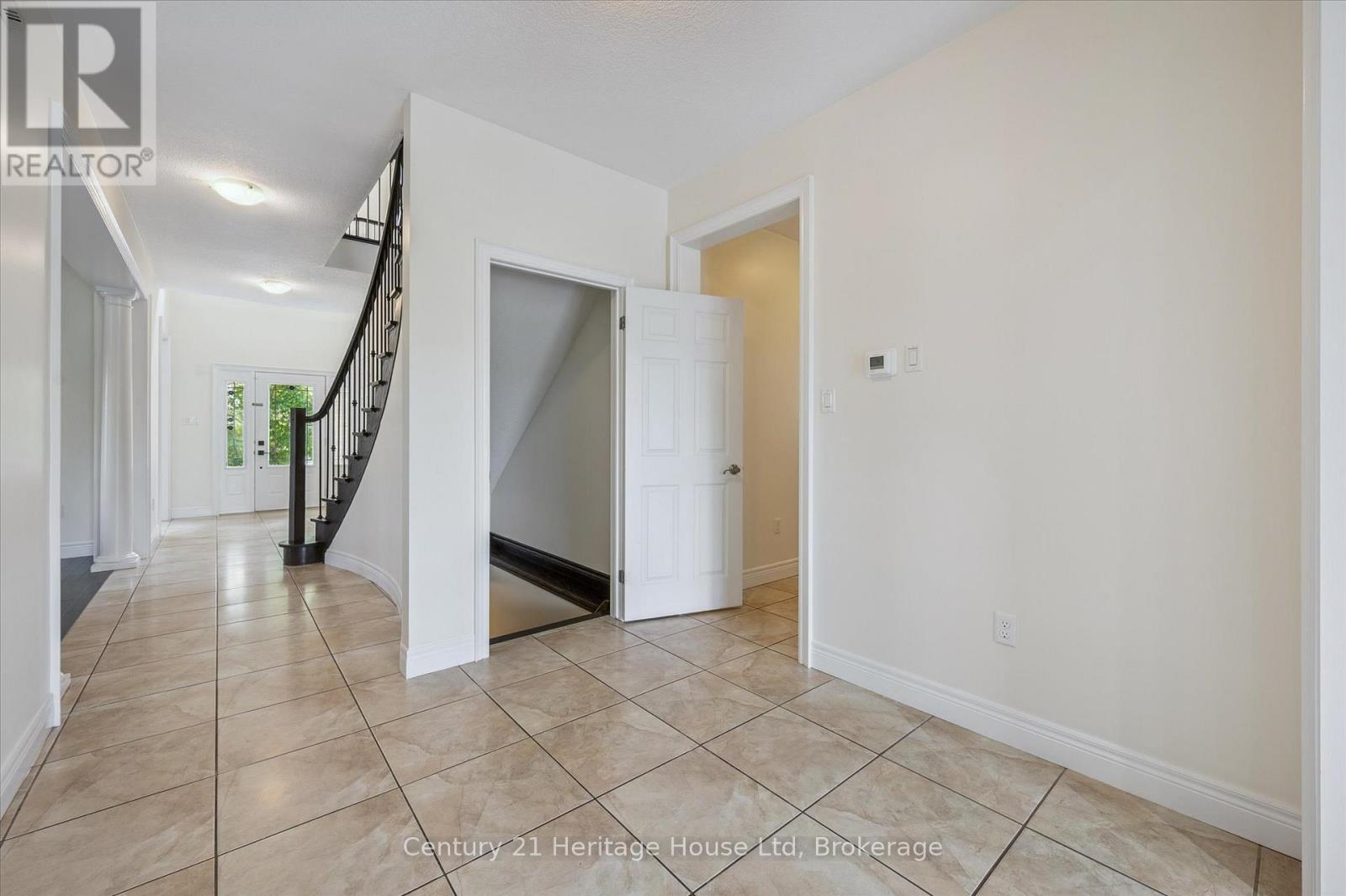 76 Zaduk Place, Guelph, Ontario  N1G 0C4 - Photo 33 - X12327117