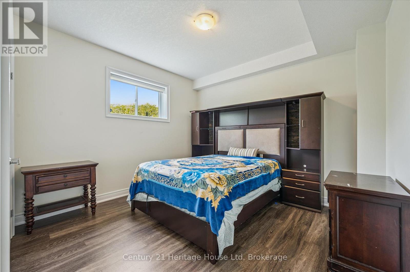 76 Zaduk Place, Guelph, Ontario  N1G 0C4 - Photo 37 - X12327117