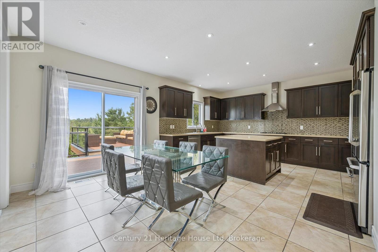 76 Zaduk Place, Guelph, Ontario  N1G 0C4 - Photo 6 - X12327117