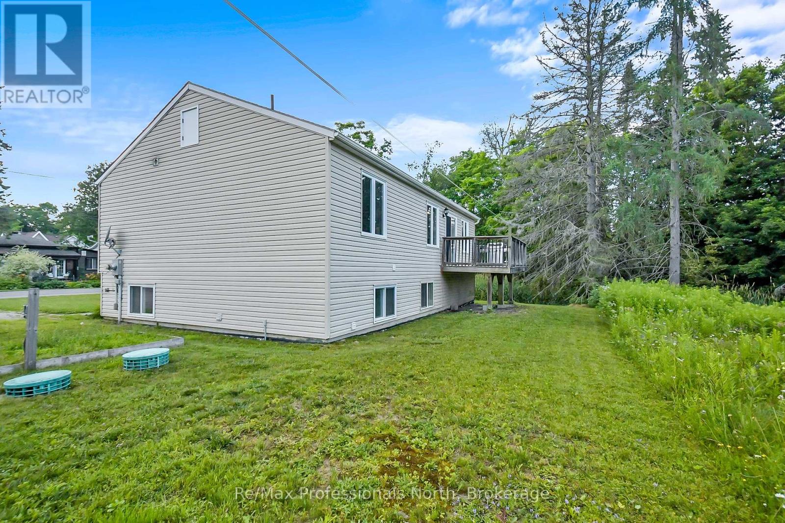 210 Mcpherson Street, Gravenhurst, Ontario  P1P 1R2 - Photo 30 - X12327140
