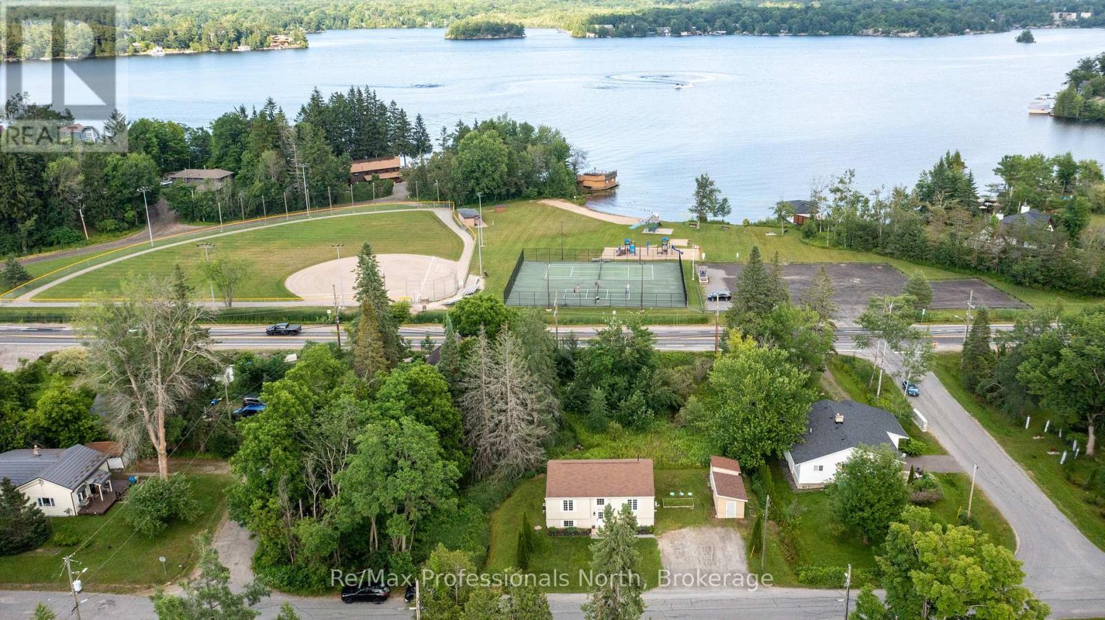 210 Mcpherson Street, Gravenhurst, Ontario  P1P 1R2 - Photo 39 - X12327140