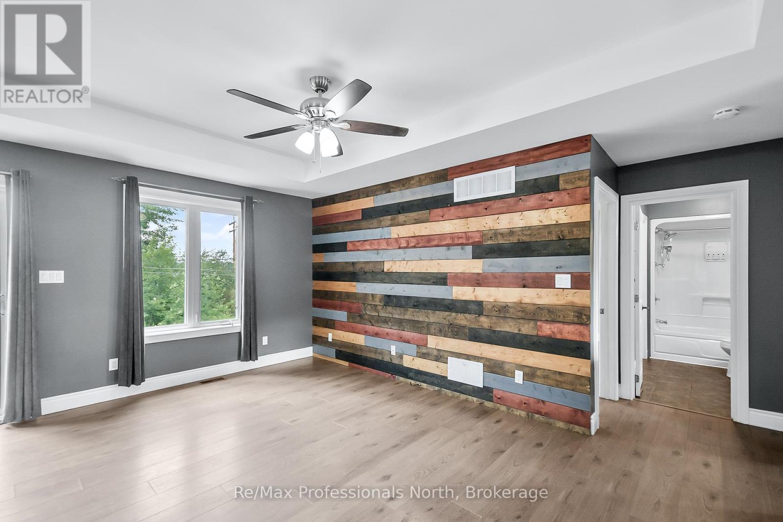 210 Mcpherson Street, Gravenhurst, Ontario  P1P 1R2 - Photo 7 - X12327140