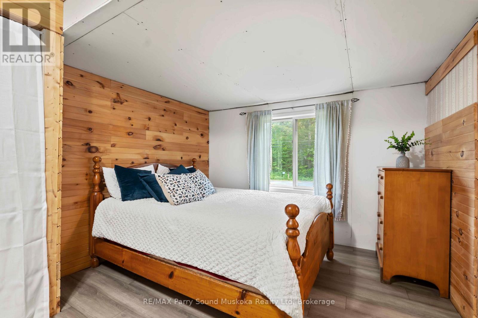 288 Rankin Lake Road, Seguin, Ontario  P2A 2W8 - Photo 14 - X12327161
