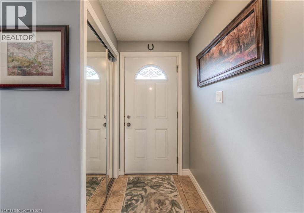 228 Haldane Court, Waterloo, Ontario  N2T 1T7 - Photo 6 - 40756621