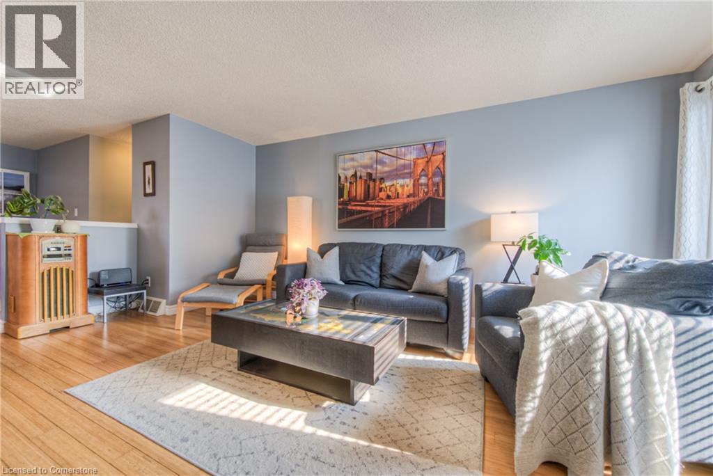 228 Haldane Court, Waterloo, Ontario  N2T 1T7 - Photo 7 - 40756621