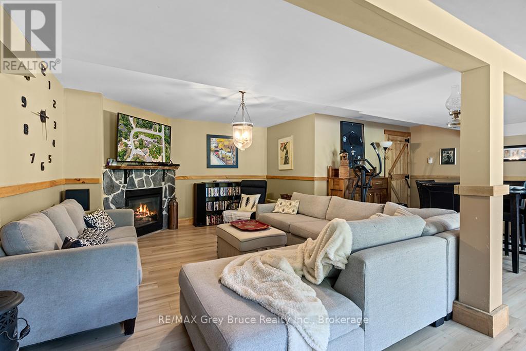 6 Beechwood Drive, South Bruce Peninsula, Ontario  N0H 2T0 - Photo 39 - X12327309