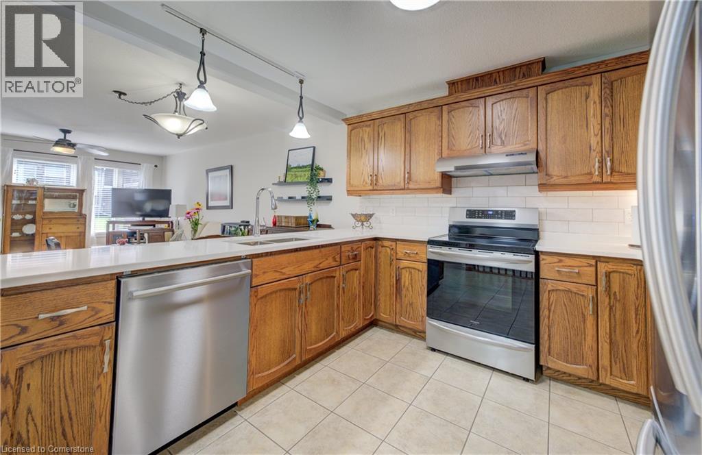 35 Green Gate Boulevard Unit# 28, Cambridge, Ontario  N1T 0A3 - Photo 15 - 40757053