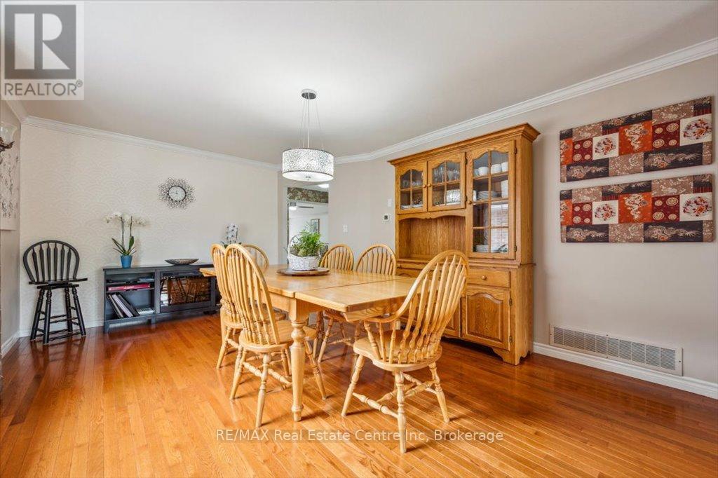 758 Willow Road, Guelph, Ontario  N1K 1Z2 - Photo 13 - X12327346