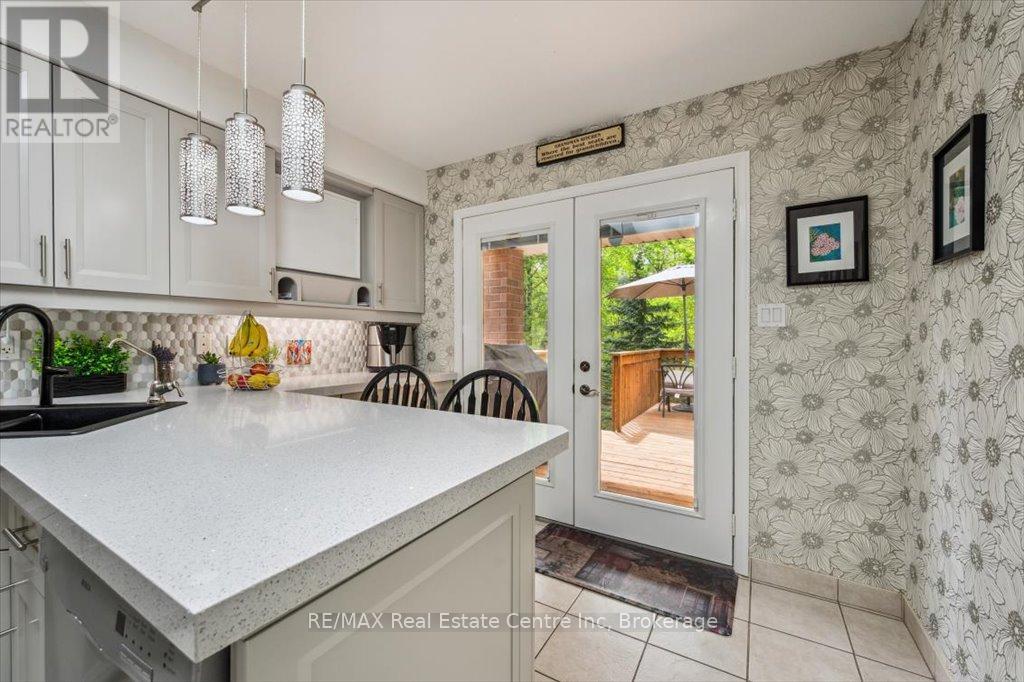 758 Willow Road, Guelph, Ontario  N1K 1Z2 - Photo 20 - X12327346