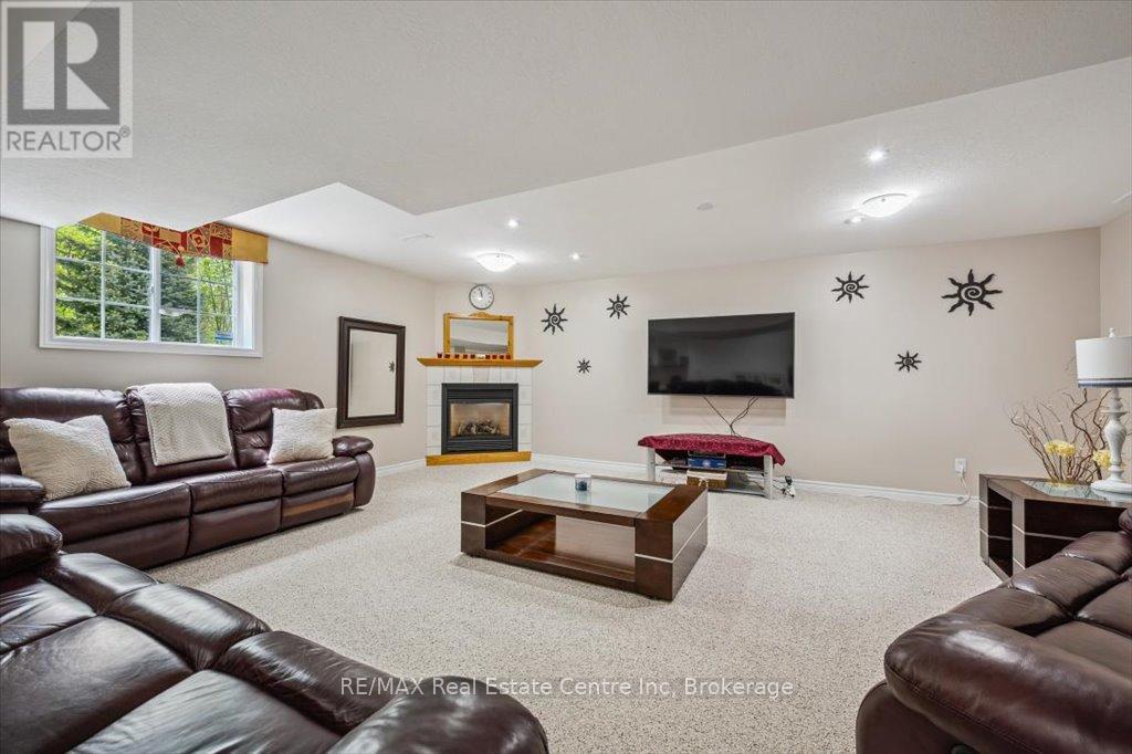 758 Willow Road, Guelph, Ontario  N1K 1Z2 - Photo 31 - X12327346