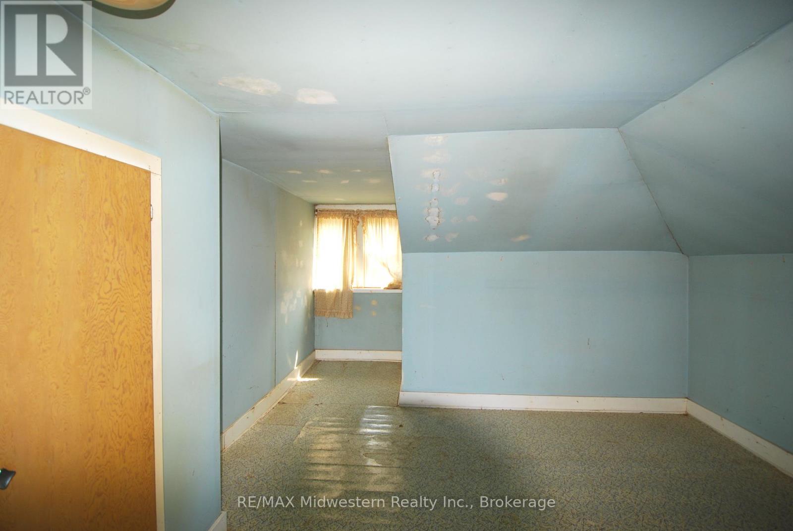 445 Brunswick Street, Minto, Ontario  N0G 2P0 - Photo 11 - X12327367