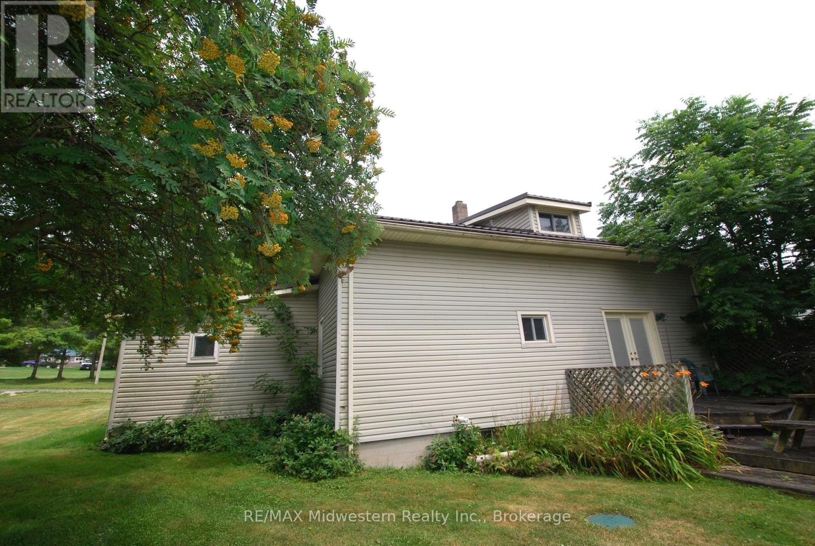 445 Brunswick Street, Minto, Ontario  N0G 2P0 - Photo 4 - X12327367