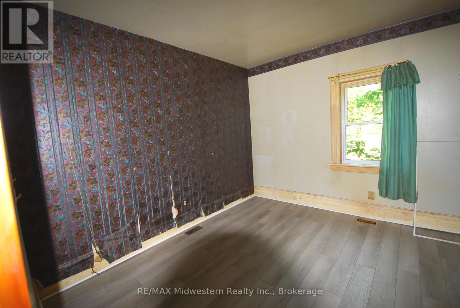445 Brunswick Street, Minto, Ontario  N0G 2P0 - Photo 8 - X12327367