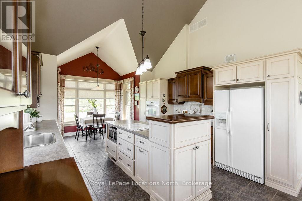236254 Grey 13 Road, Grey Highlands, Ontario  N0C 1G0 - Photo 18 - X12327467
