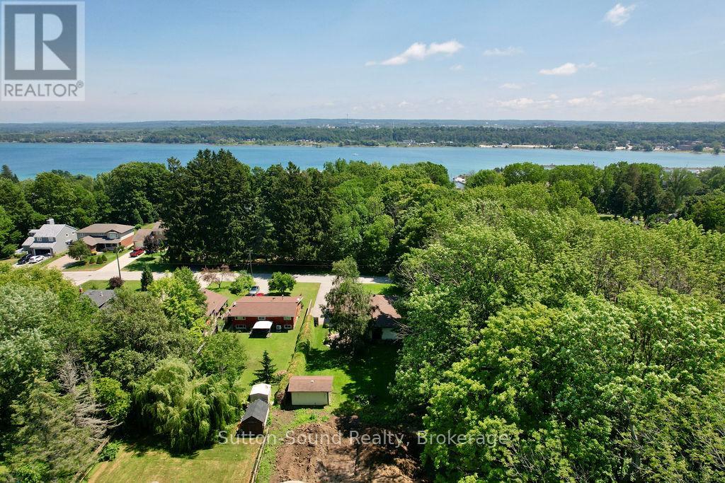 2515 6th Avenue W, Owen Sound, Ontario  N4K 5J7 - Photo 9 - X12327660