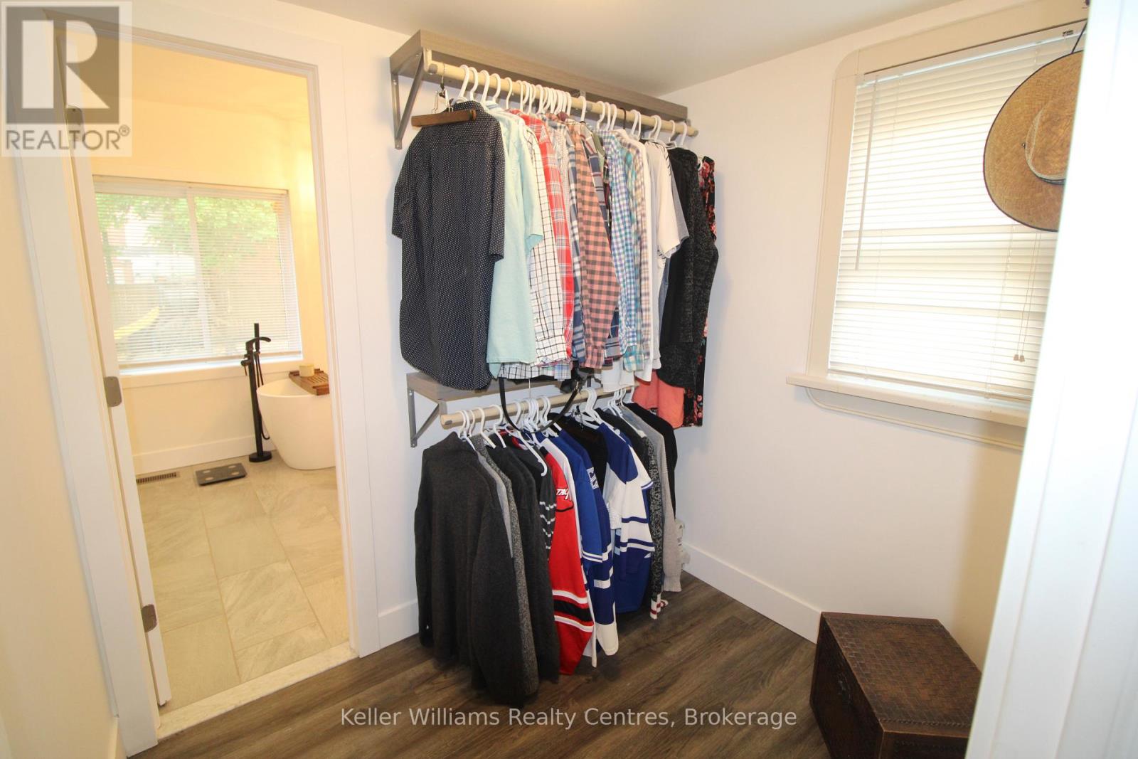 445 13th Street, Hanover, Ontario  N4N 1Y2 - Photo 13 - X12328059