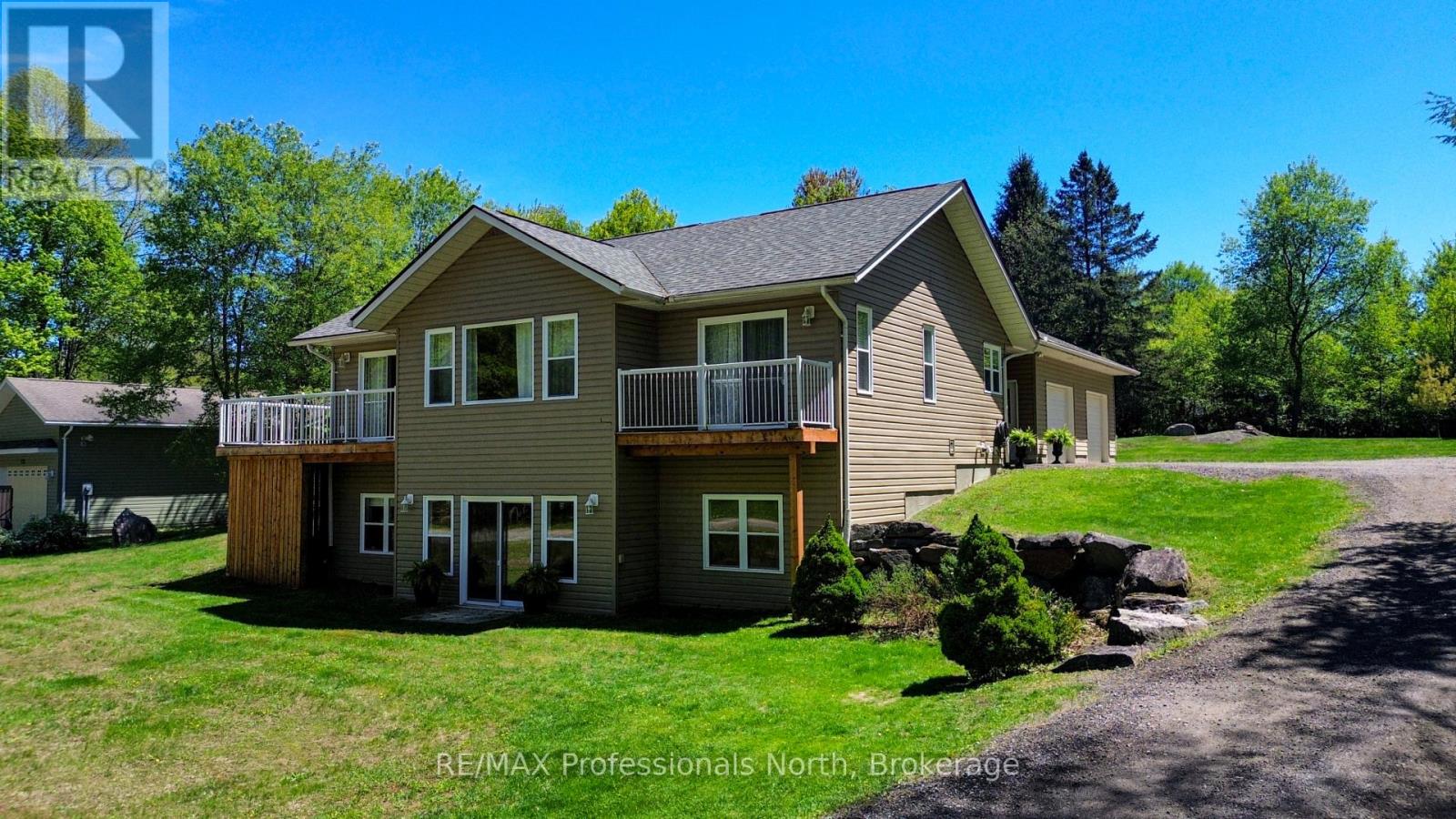 47 Farmcrest Avenue, Dysart Et Al, Ontario  K0M 1S0 - Photo 42 - X12328121