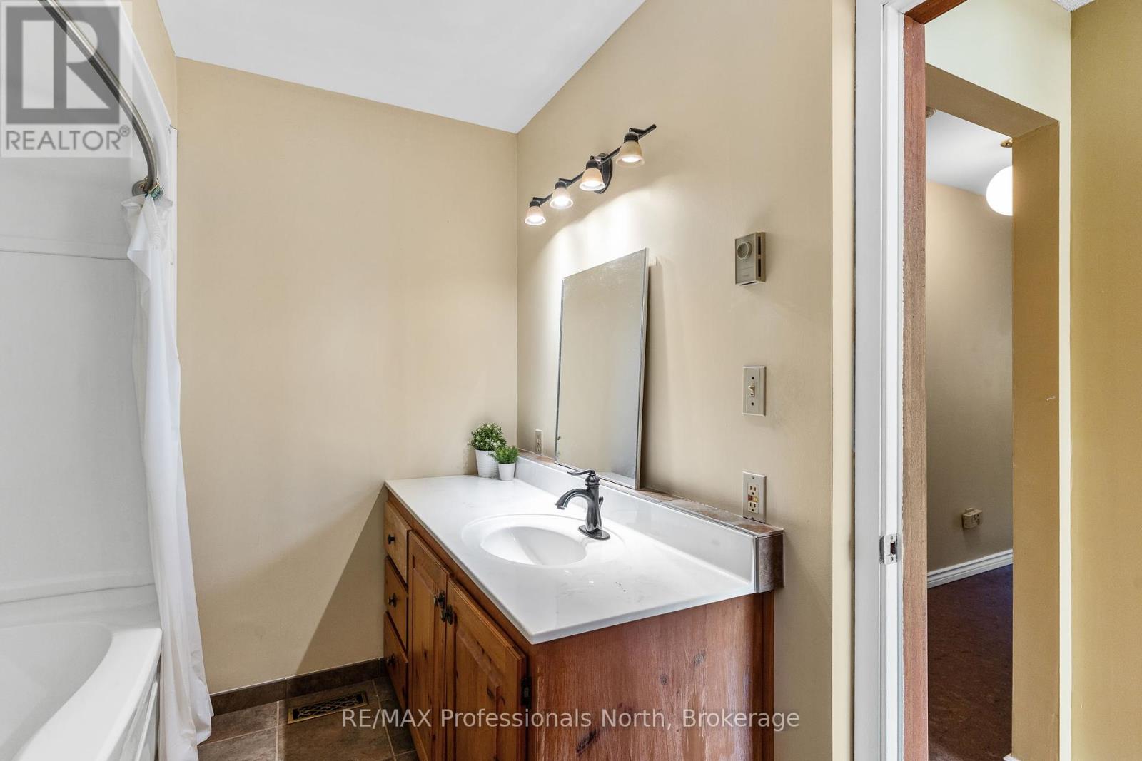 3539 County Road 21, Minden Hills, Ontario  K0M 1S0 - Photo 19 - X12328162