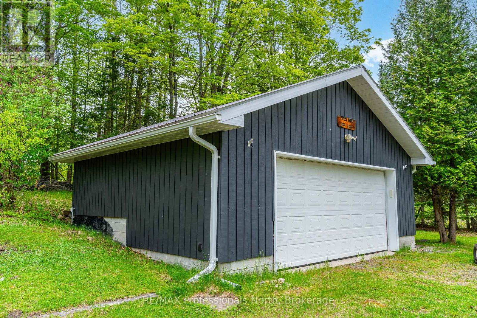 3539 County Road 21, Minden Hills, Ontario  K0M 1S0 - Photo 36 - X12328162