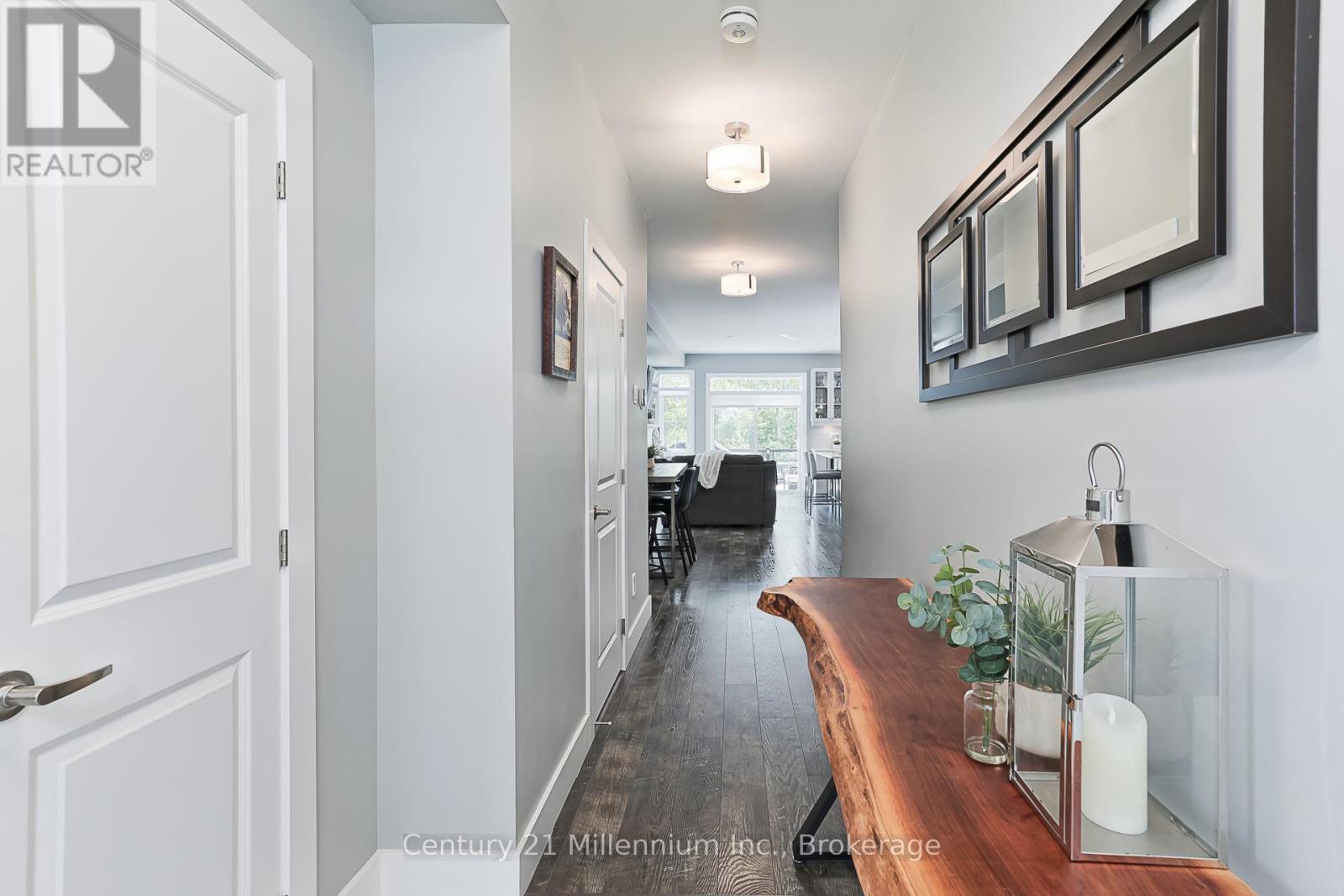 238 Courtland Street, Blue Mountains, Ontario  L9Y 4E2 - Photo 5 - X12328402