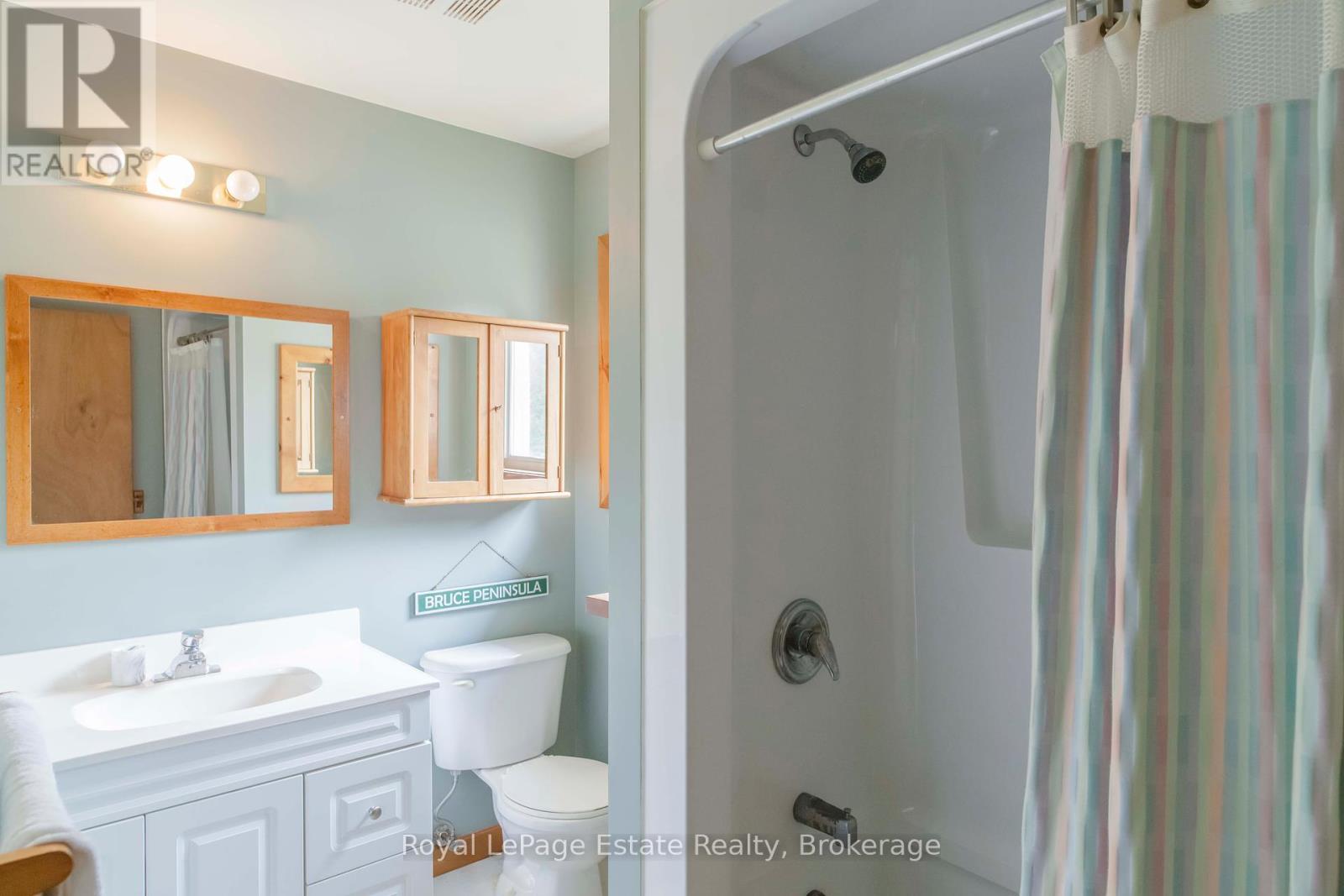 503 Bruce Avenue, South Bruce Peninsula, Ontario  N0H 2G0 - Photo 33 - X12328418