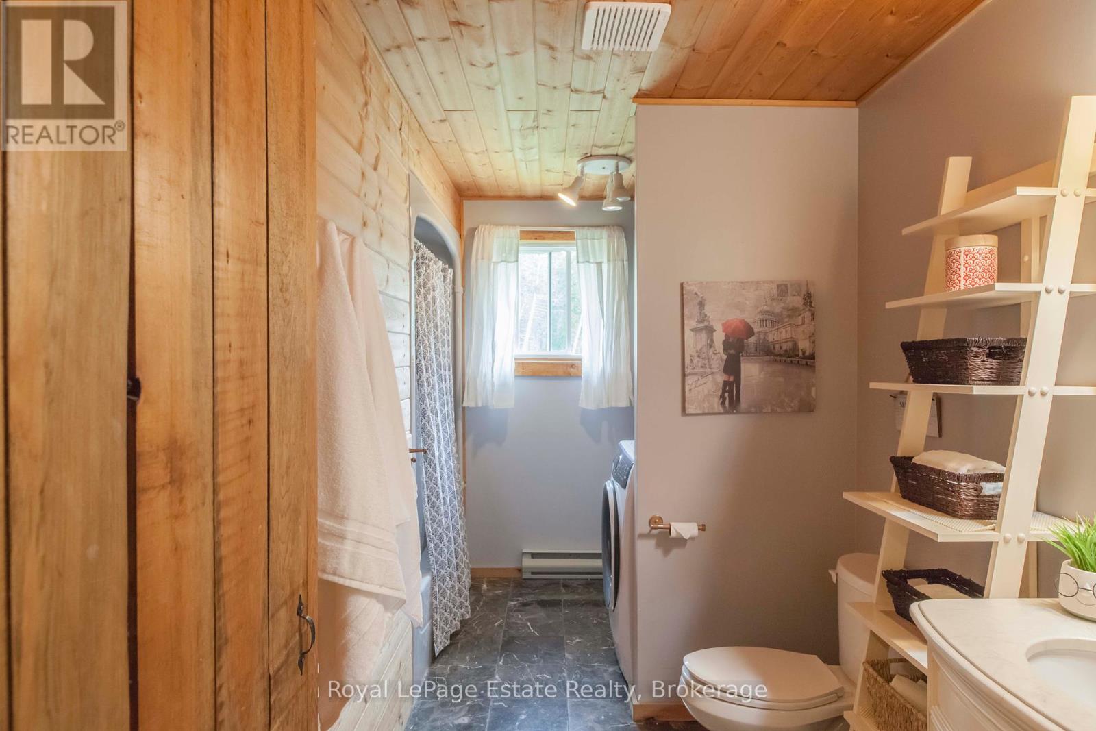 503 Bruce Avenue, South Bruce Peninsula, Ontario  N0H 2G0 - Photo 43 - X12328418