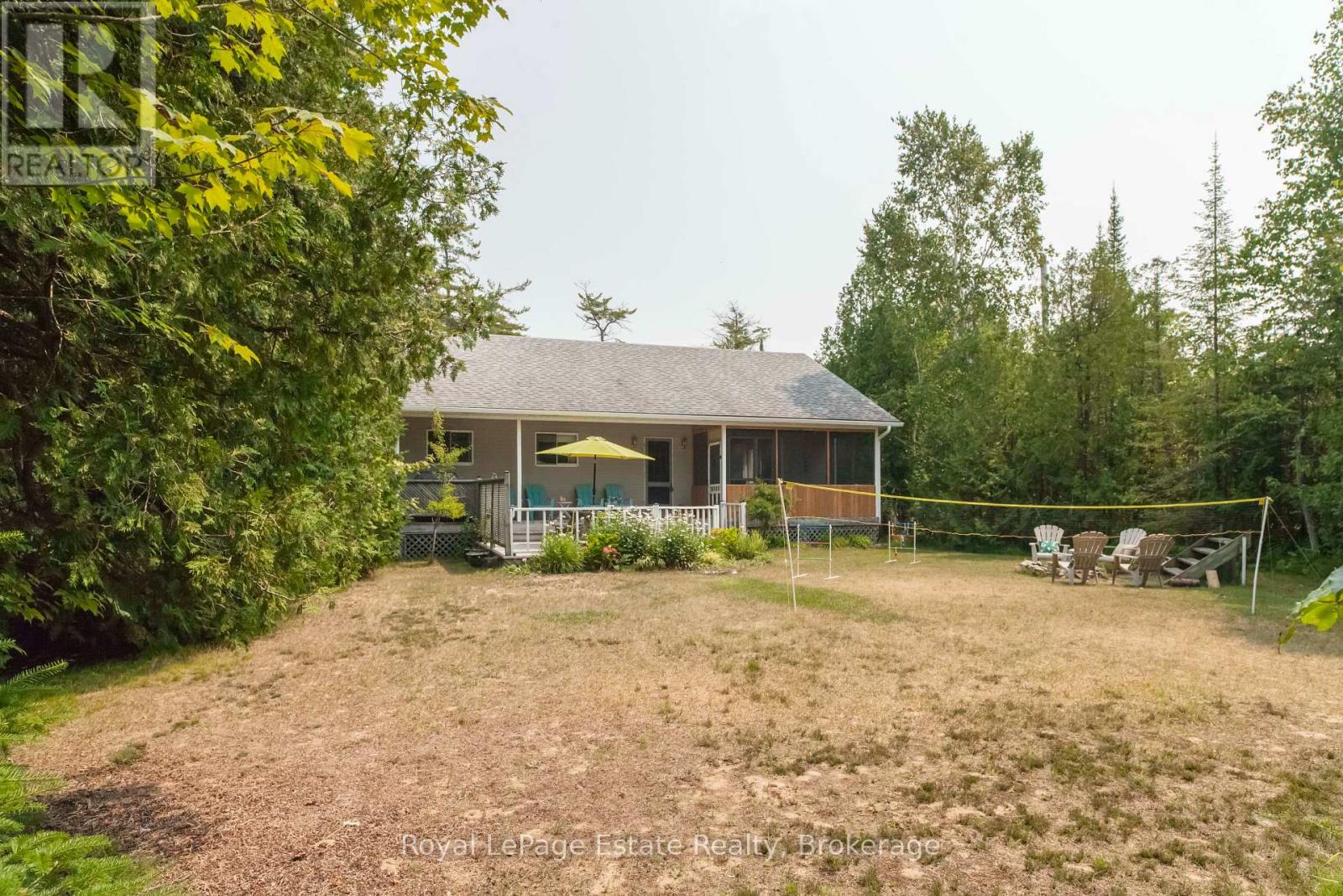 503 Bruce Avenue, South Bruce Peninsula, Ontario  N0H 2G0 - Photo 7 - X12328418