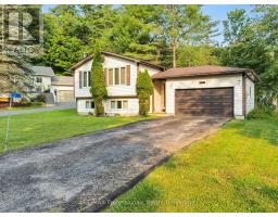 14 DUKE STREET, Muskoka Lakes, Ontario