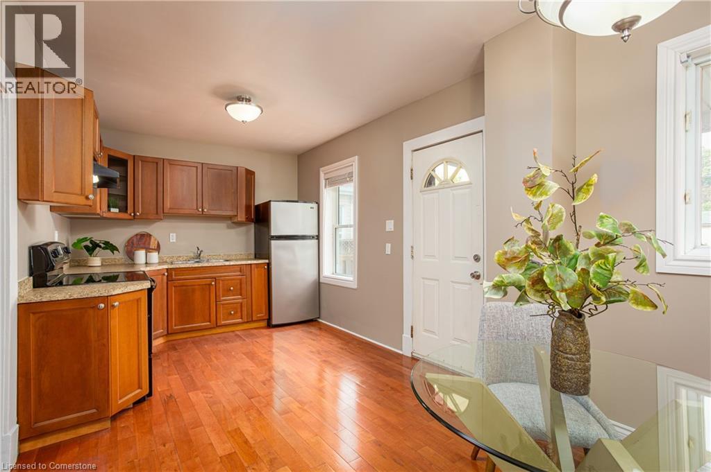 209 Weir Street N, Hamilton, Ontario  L8H 5G2 - Photo 12 - 40757874