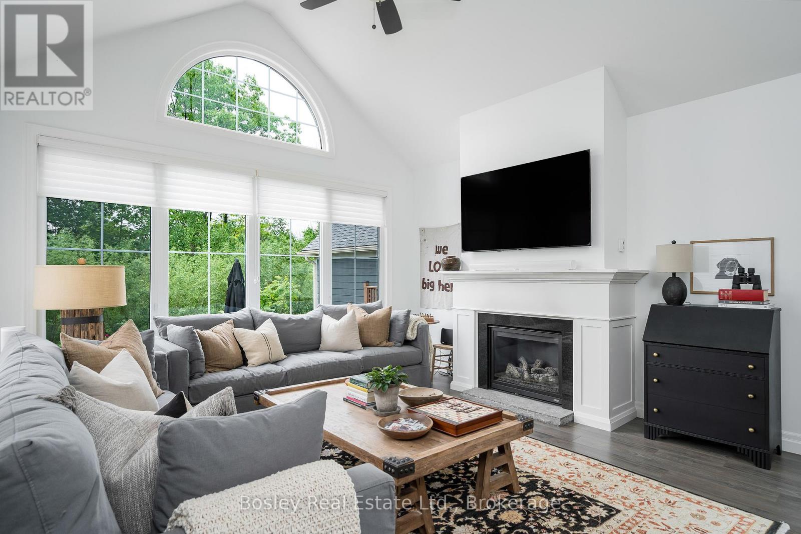 146 Snow Apple Crescent, Blue Mountains, Ontario  L9Y 0Y1 - Photo 11 - X12328554