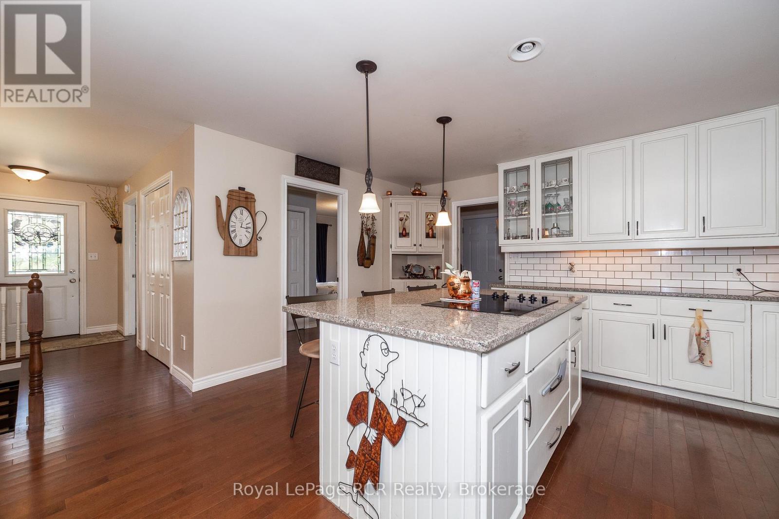 113 Glenwood Place, West Grey, Ontario  N0C 1H0 - Photo 13 - X12328636