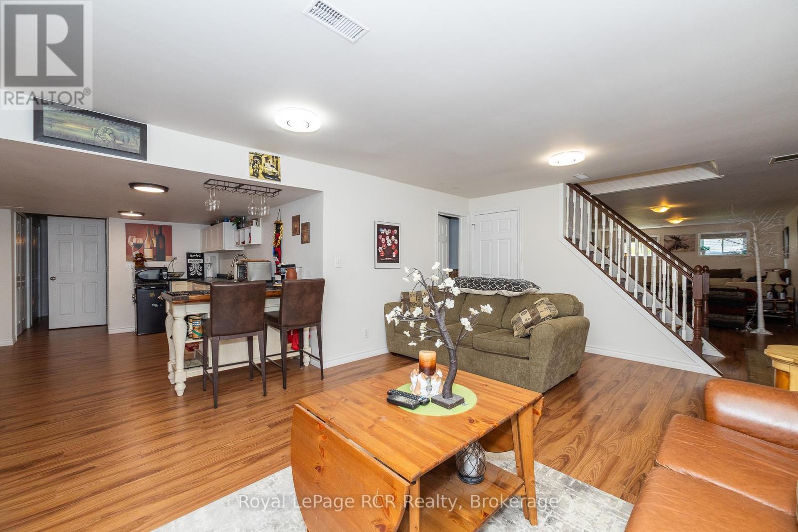 113 Glenwood Place, West Grey, Ontario  N0C 1H0 - Photo 37 - X12328636