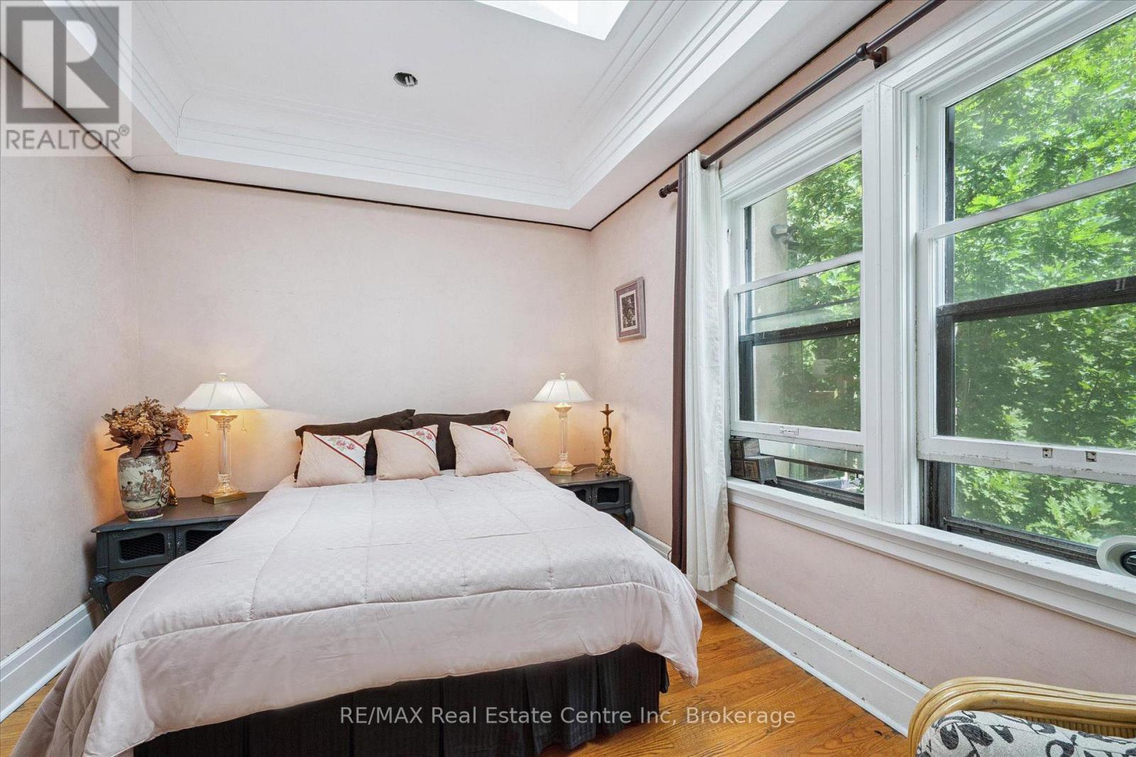 83 King Street, Guelph, Ontario  N1E 4P5 - Photo 9 - X12328667