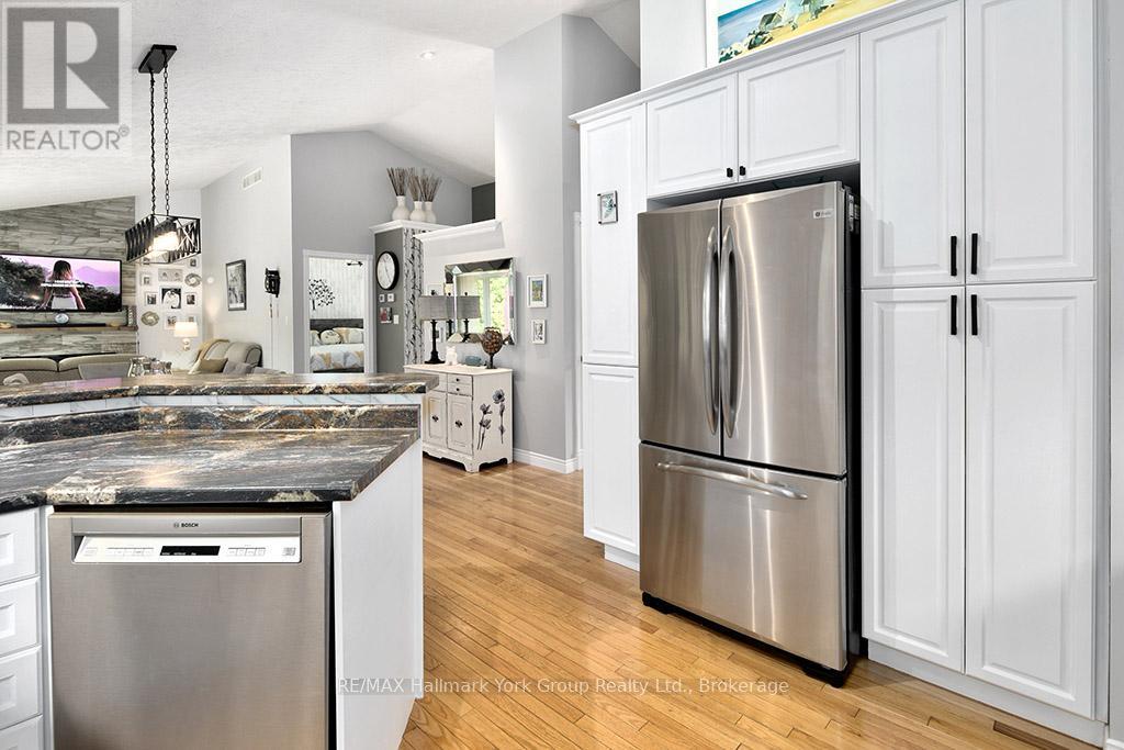 450 Ridge Road, Meaford, Ontario  N4L 1L9 - Photo 19 - X12328694