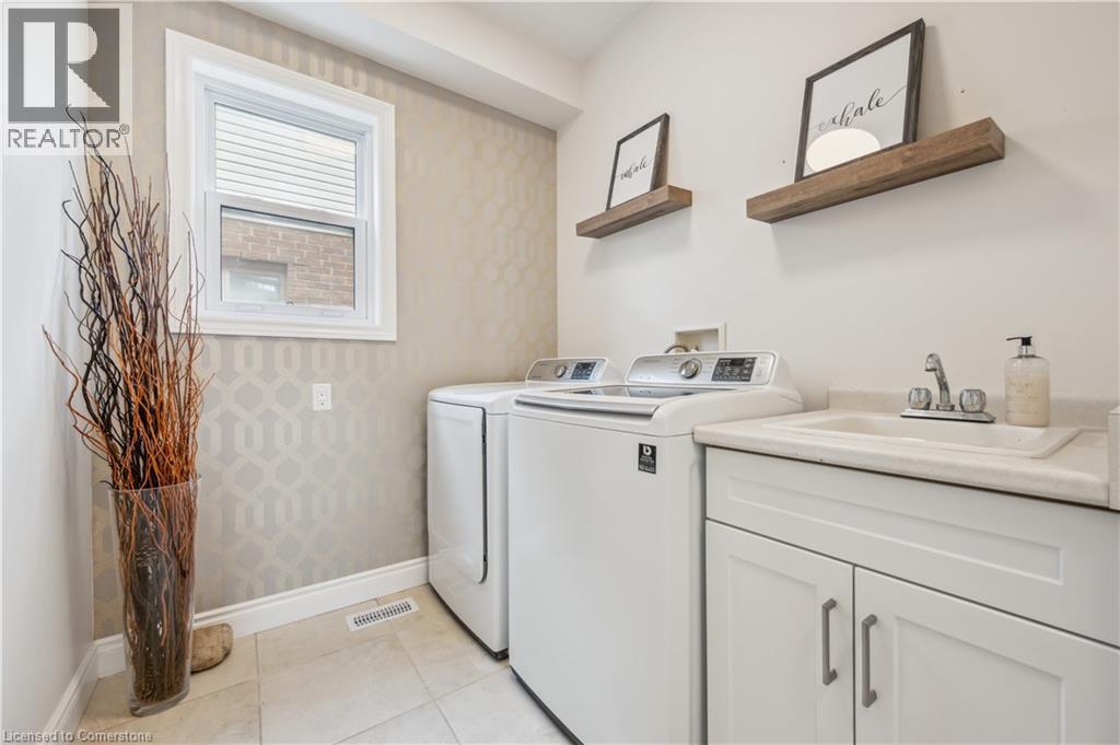 450 Applegate Court, Waterloo, Ontario  N2T 0A9 - Photo 6 - 40758041