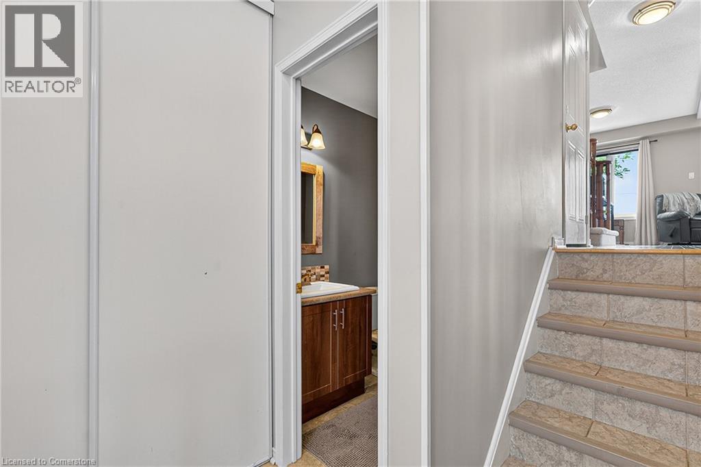 302 College Avenue W Unit# 119, Guelph, Ontario  N1G 4T6 - Photo 3 - 40756904