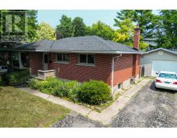LOWER - 27 JULIA DRIVE, Guelph, Ontario