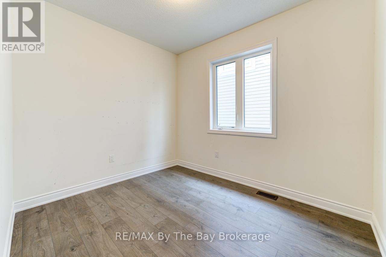 15 Union Boulevard, Wasaga Beach, Ontario  L9Z 0M6 - Photo 25 - S12328918