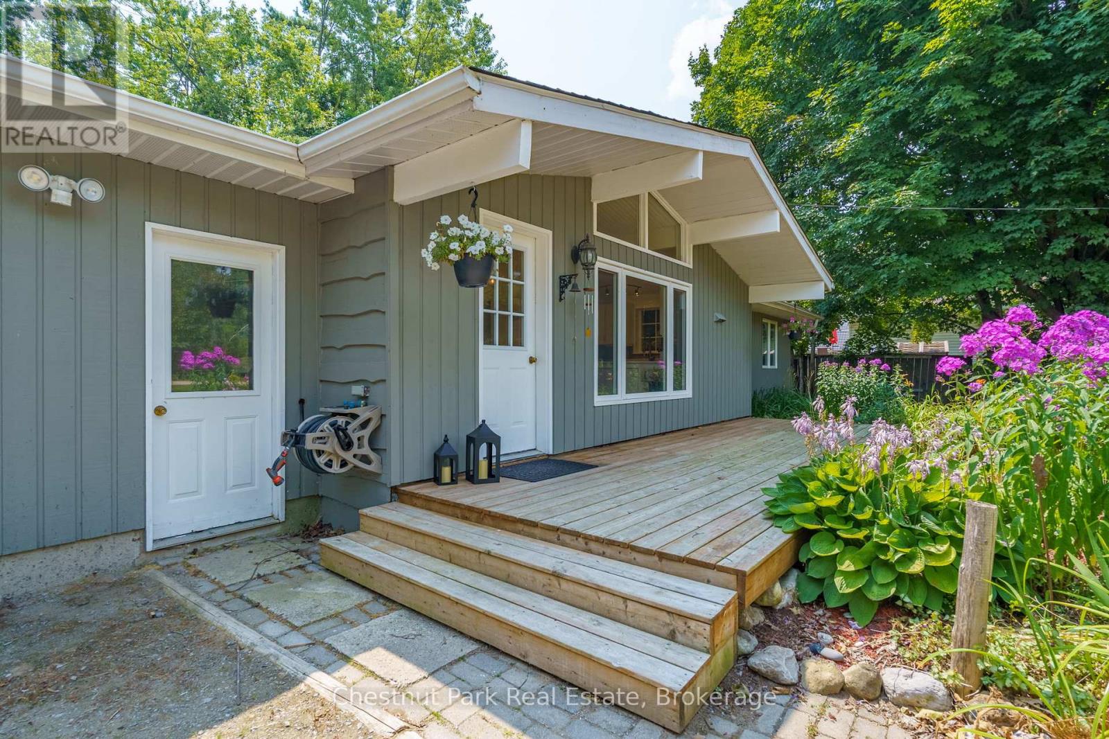 10 Mcleish Drive, Kawartha Lakes, Ontario  L0K 1W0 - Photo 4 - X12328903