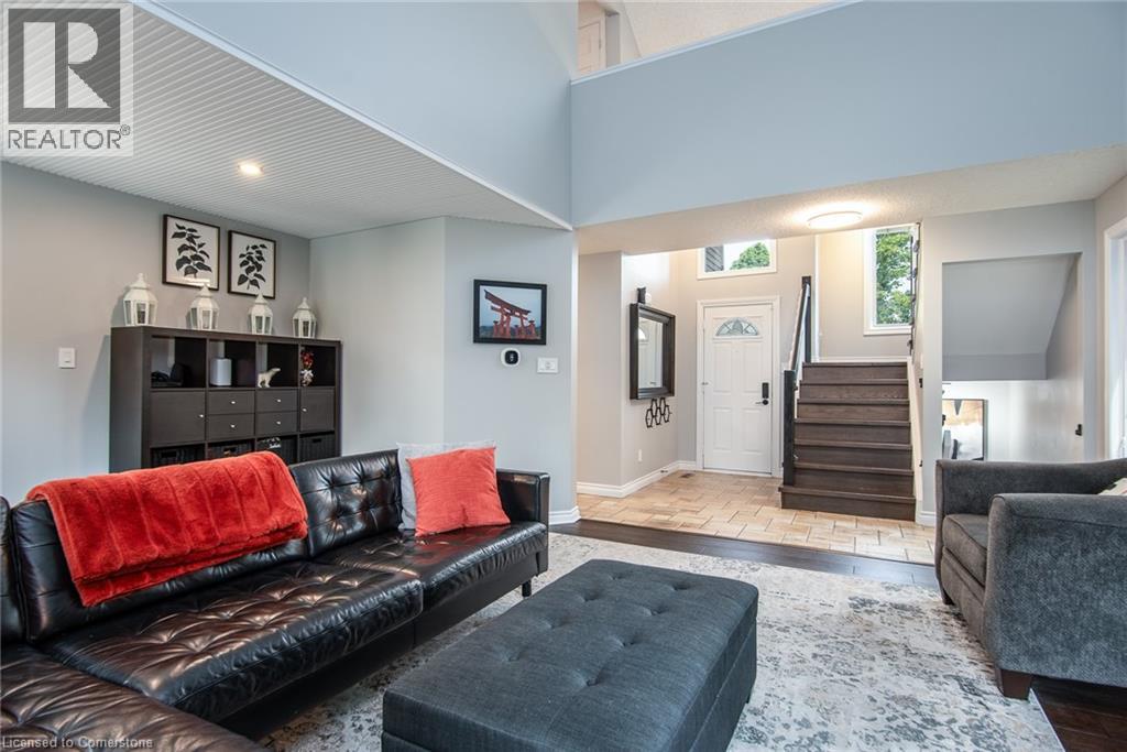 518 Baringham Place, Waterloo, Ontario  N2T 2J4 - Photo 6 - 40757344