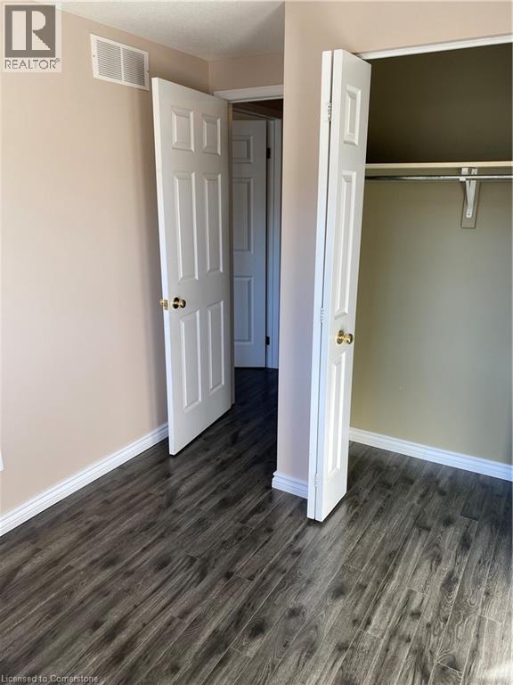 301 Activa Avenue, Kitchener, Ontario  N2E 3V2 - Photo 19 - 40756965