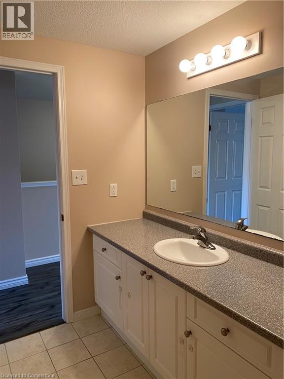 301 Activa Avenue, Kitchener, Ontario  N2E 3V2 - Photo 26 - 40756965
