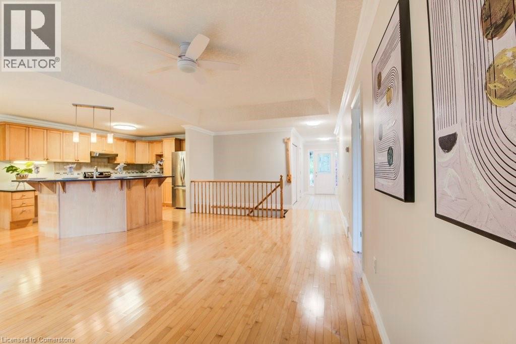 670 Salzburg Drive, Waterloo, Ontario  N2V 2N8 - Photo 13 - 40757933