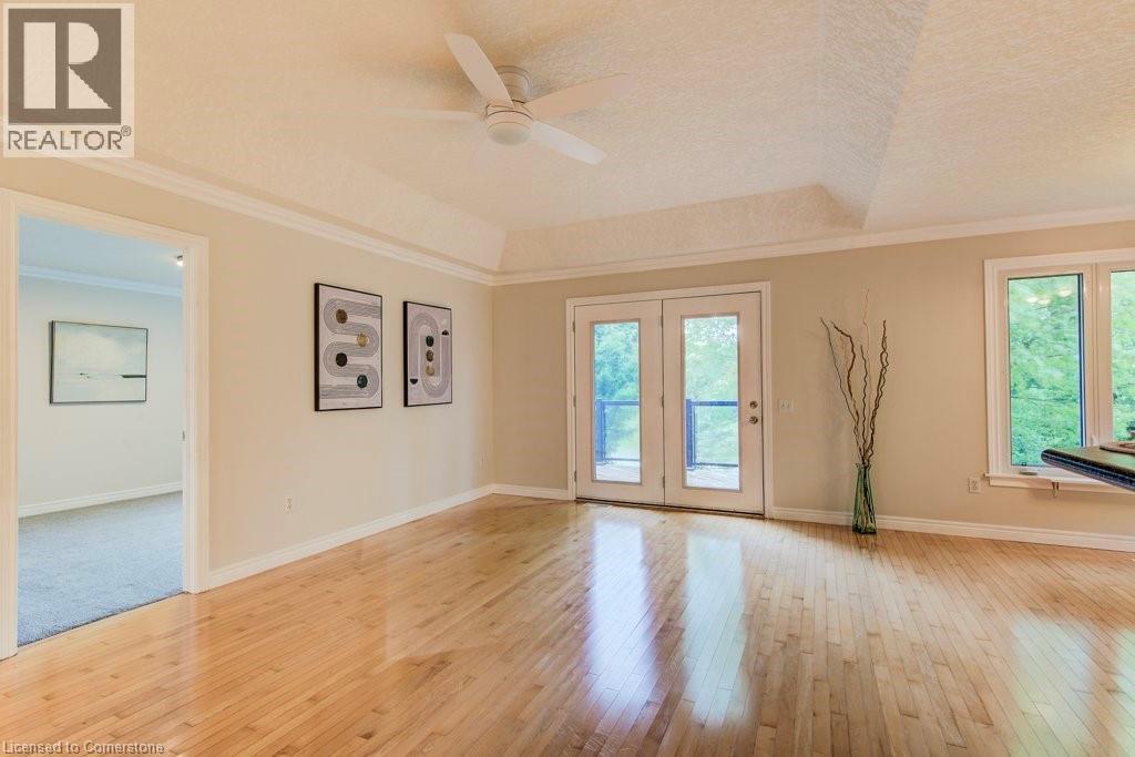 670 Salzburg Drive, Waterloo, Ontario  N2V 2N8 - Photo 14 - 40757933