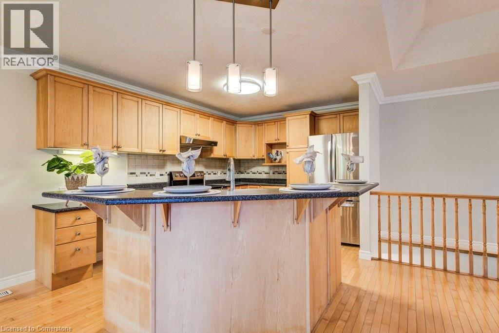 670 Salzburg Drive, Waterloo, Ontario  N2V 2N8 - Photo 16 - 40757933